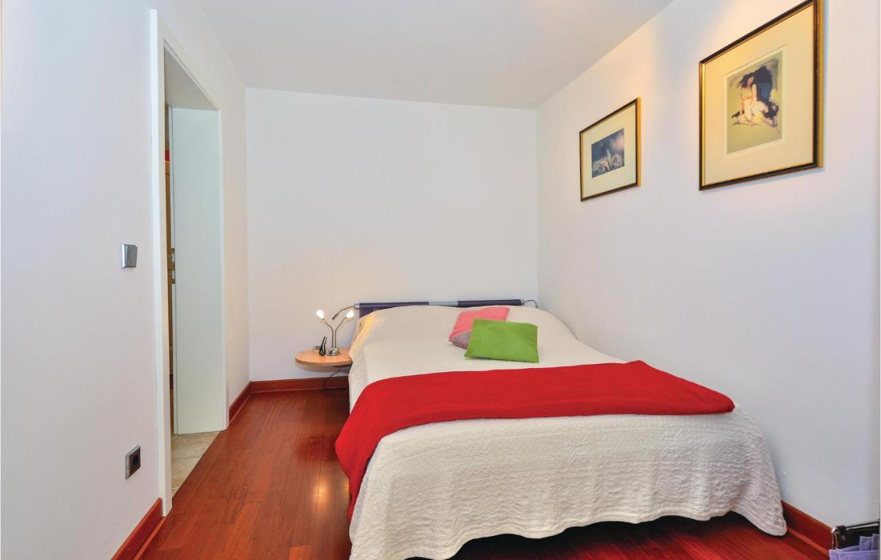 Lovely Home In Izola With Kitchen Malija Esterno foto